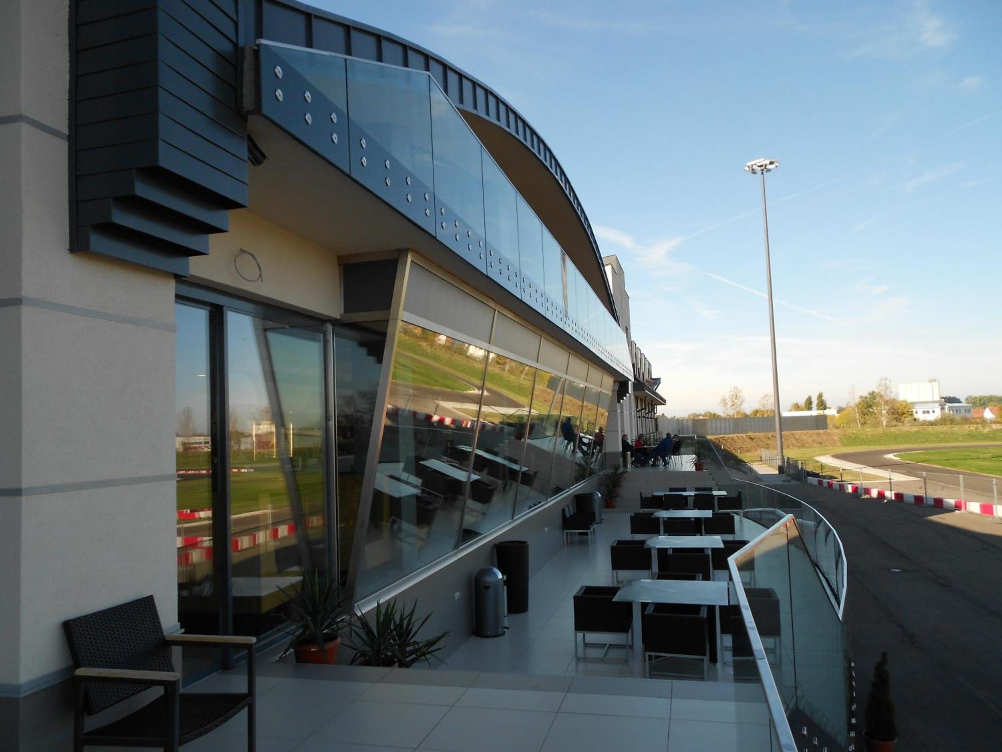 Gokart Hotel Kecskemét Eksteriør bilde