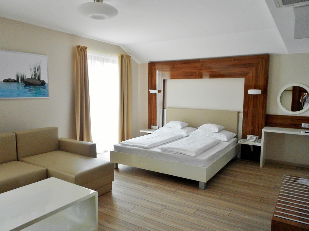 Gokart Hotel Kecskemét Eksteriør bilde