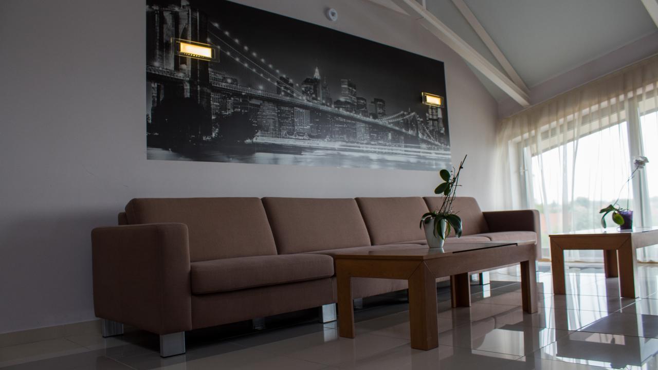 Gokart Hotel Kecskemét Eksteriør bilde